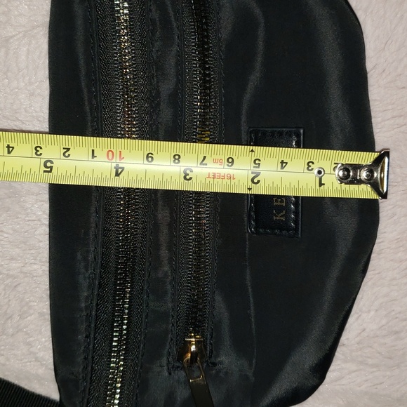 Kedzie Black Nylon Waist Bag/ Fanny Pack- Used Once - Picture 6 of 6